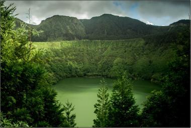 Jezero, Azorské ostrovy A - 60x90 - plátno